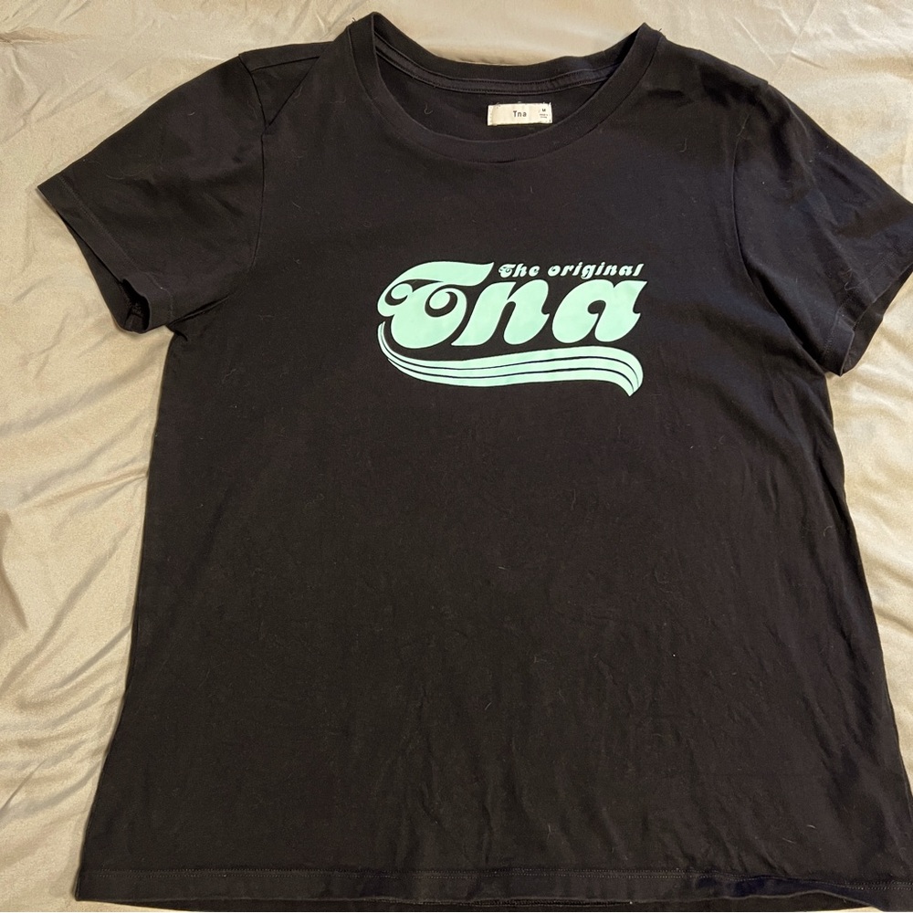 Size medium TNA summer shirt